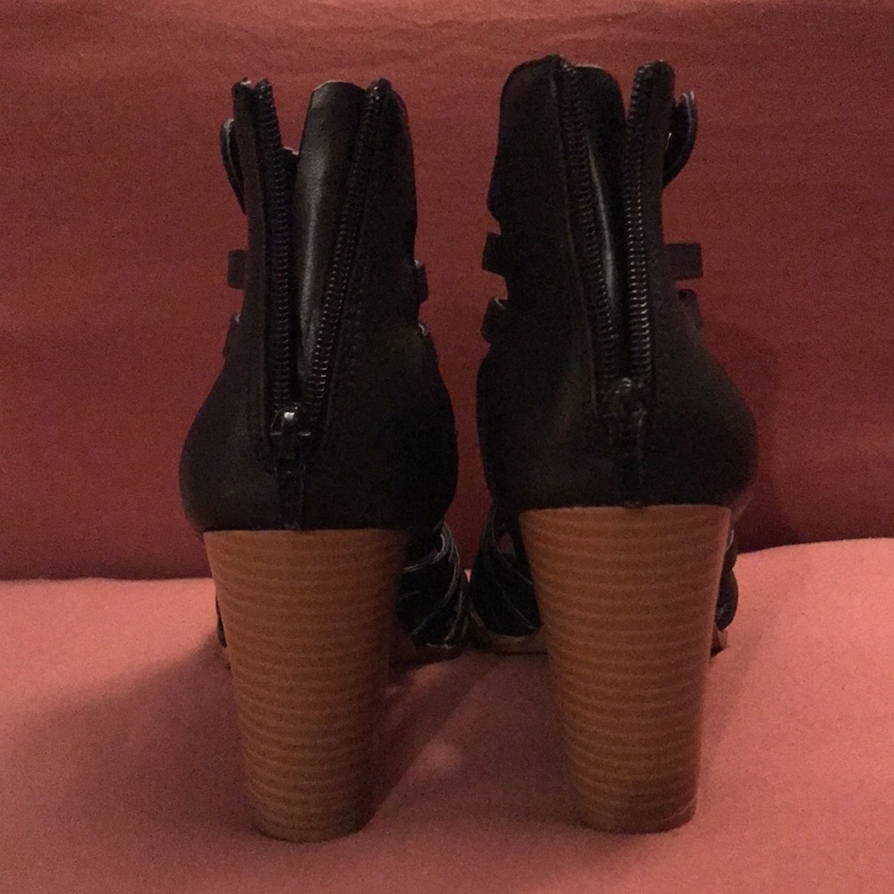NWOT Qupid Booties/Heels Gladiator style - Picture 3 of 7